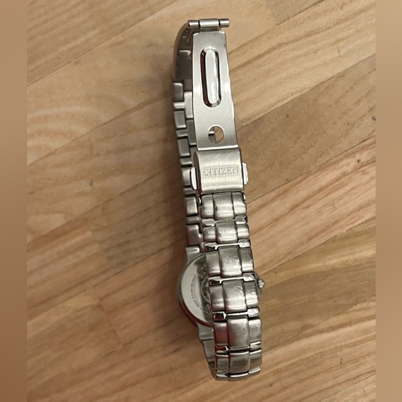 Citizen Eco-Drive Ladies Watch Black Dial WR100 Date Window Stainless Bracelet - Picture 11 of 14